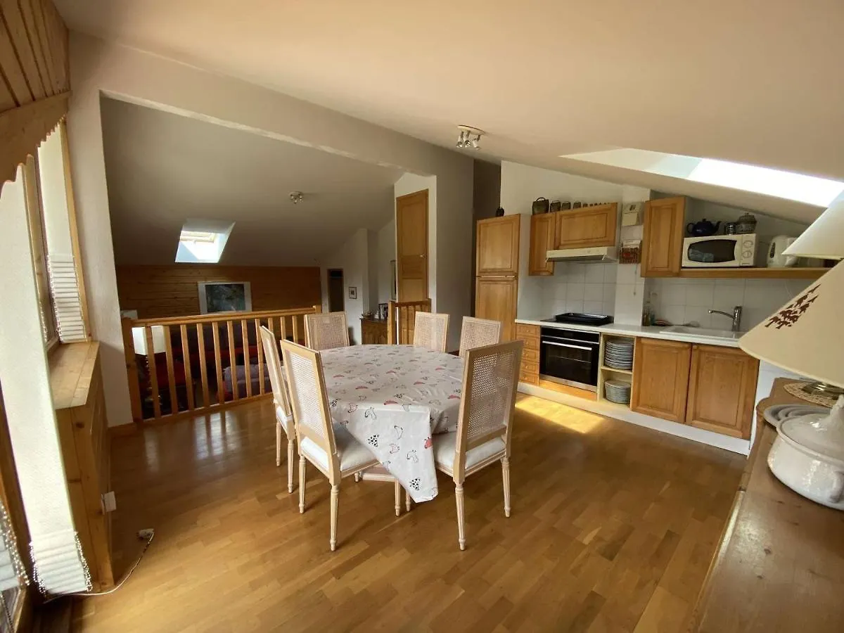 Charmant Duplex A Areches-Beaufort, 3 Ch, Balcon, Proche Ski Et Commerces, Wifi, Parking - Fr-1-342-305 Appartement